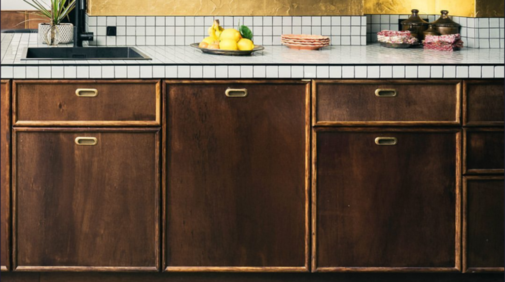 HOW TO CHOOSE THE PERFECT DRAWER PULLS FOR SMALL SPACES