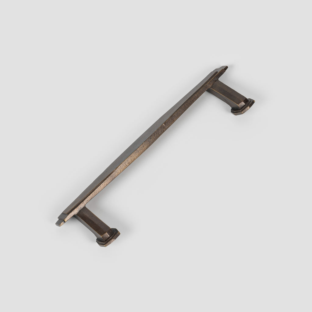 Chareau Bronze Pull – Enduring Sophistication in Warm Bronze - Poignees D'Amour French Quincaillerie