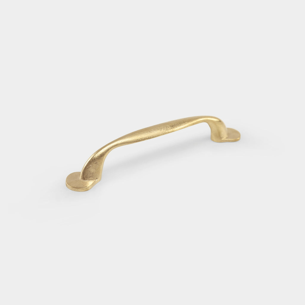 Dufrene pull handle brass, timeless elegance for your furnishings.