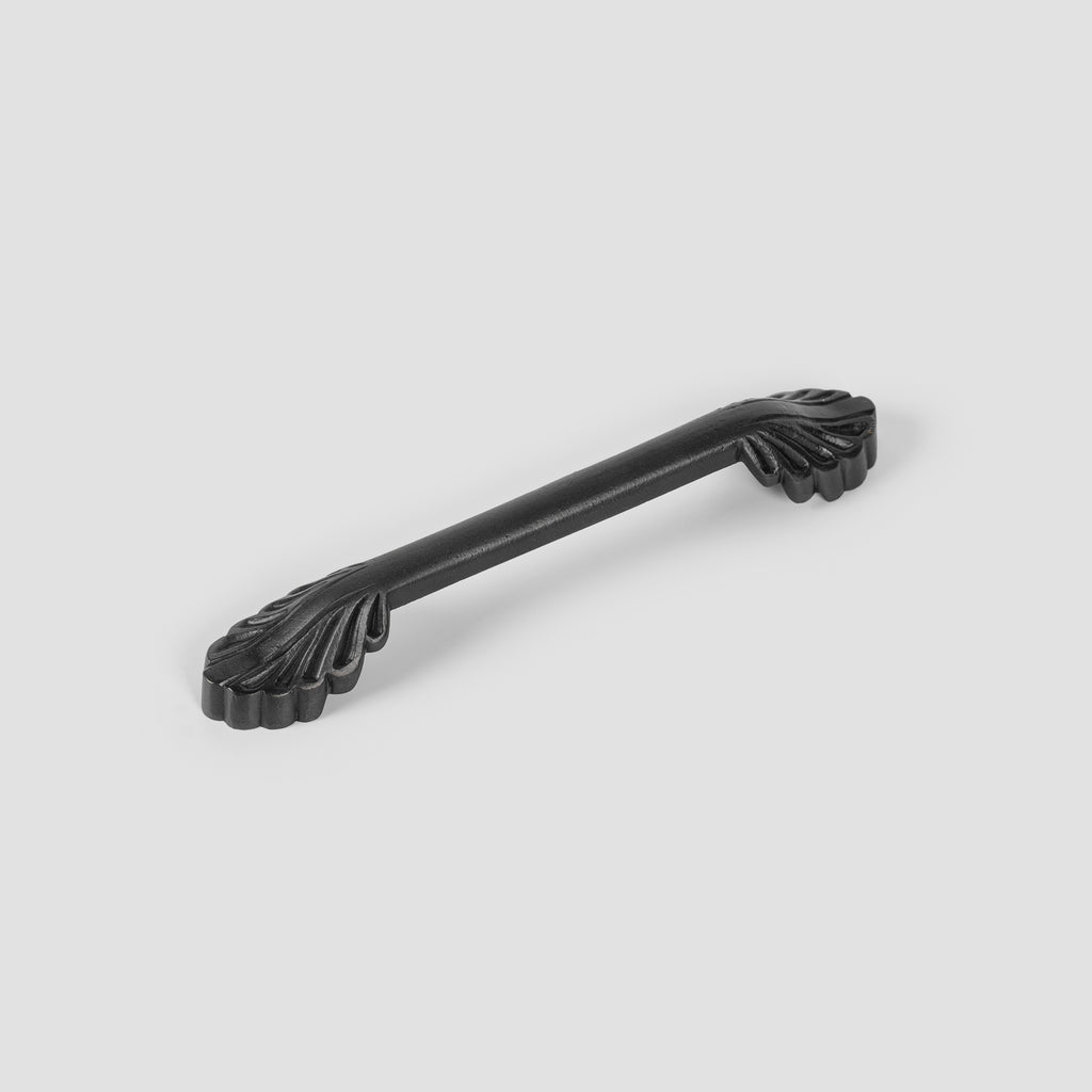 Guimard Carbon Black Pull – Art Nouveau Drama in Carbon Black Finish - Poignees D'Amour French Quincaillerie
