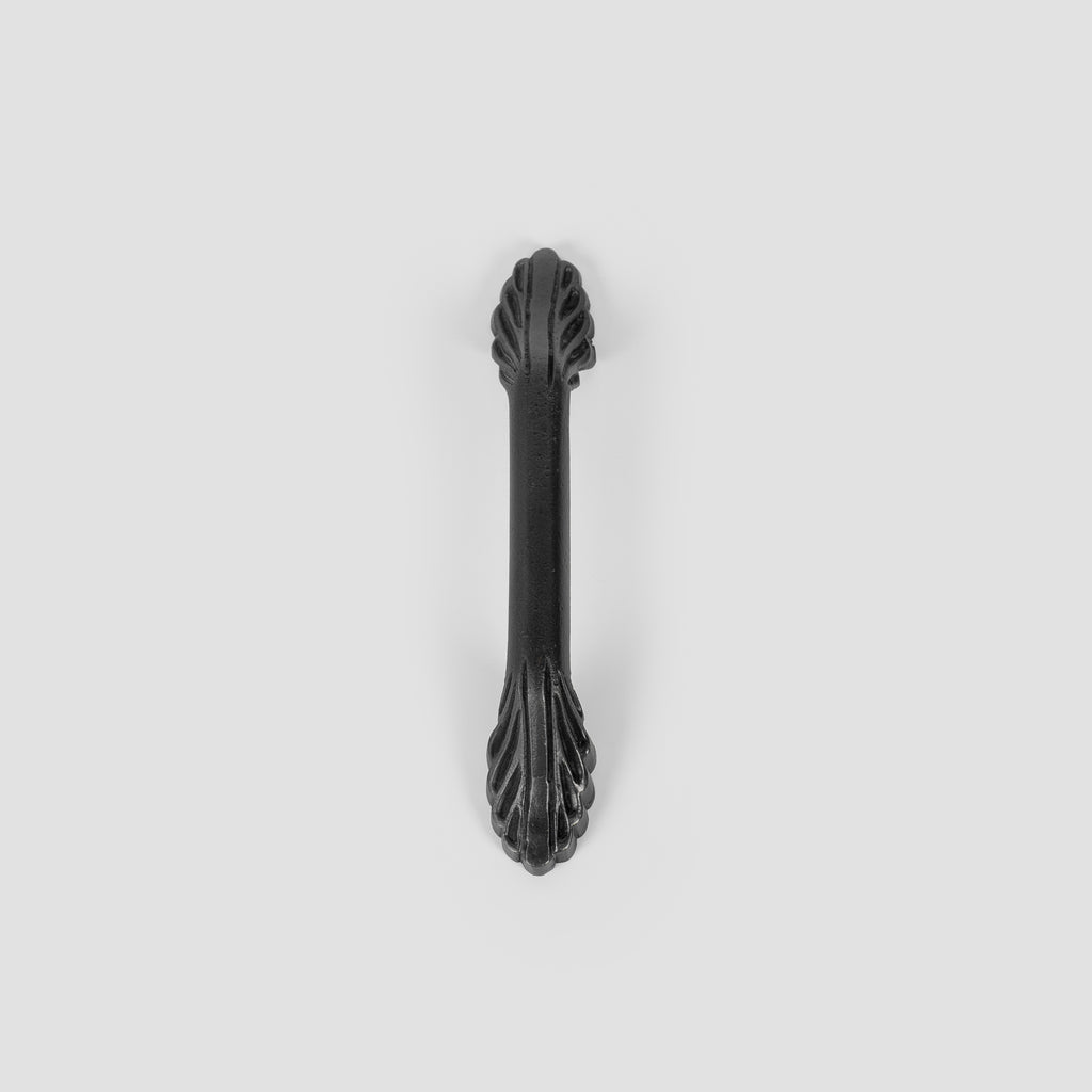Guimard Carbon Black Pull – Art Nouveau Drama in Carbon Black Finish - Poignees D'Amour French Quincaillerie