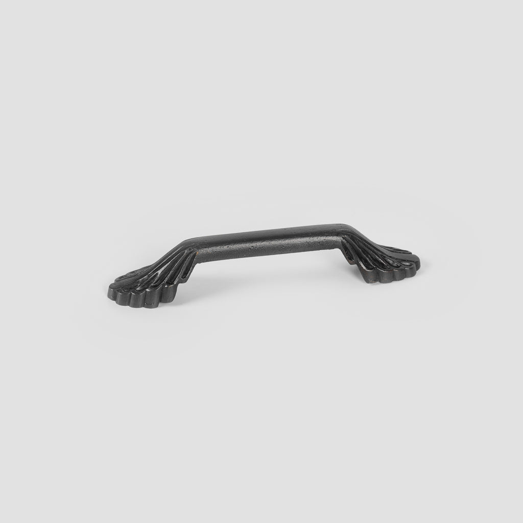 Guimard Carbon Black Pull – Art Nouveau Drama in Carbon Black Finish - Poignees D'Amour French Quincaillerie