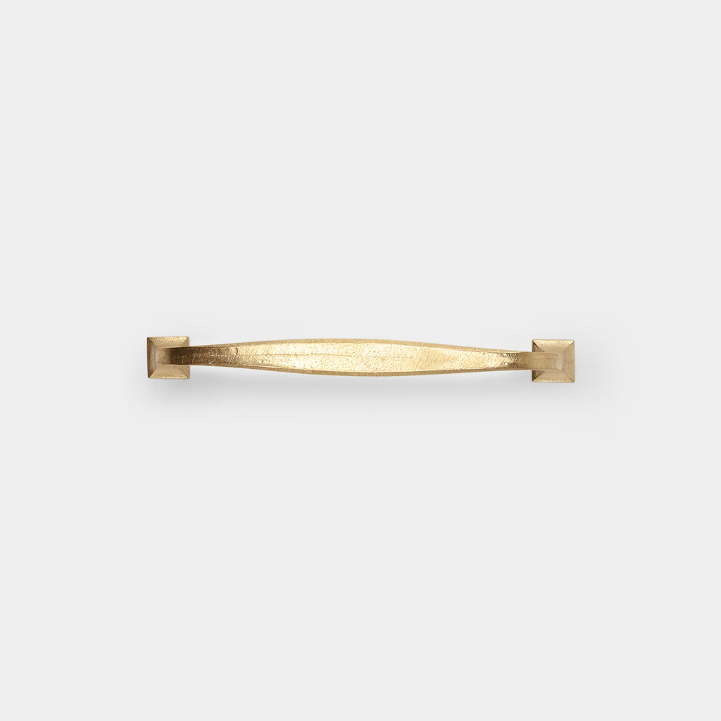 LeGrain luxury cabinet pull brass, an elegant accent for your cabinetry.