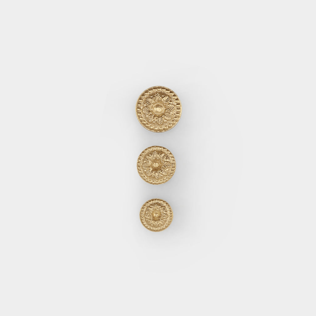 Remon premium brass knobs set, elevating your cabinetry with timeless elegance.